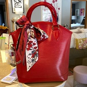 Incredible Cherry Red Louis Vuitton Domed Epi Lockett Bag ♥️